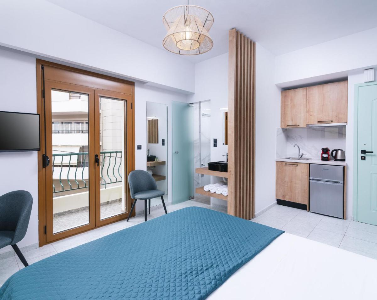 Alcyone Studios and Apartments - Housity