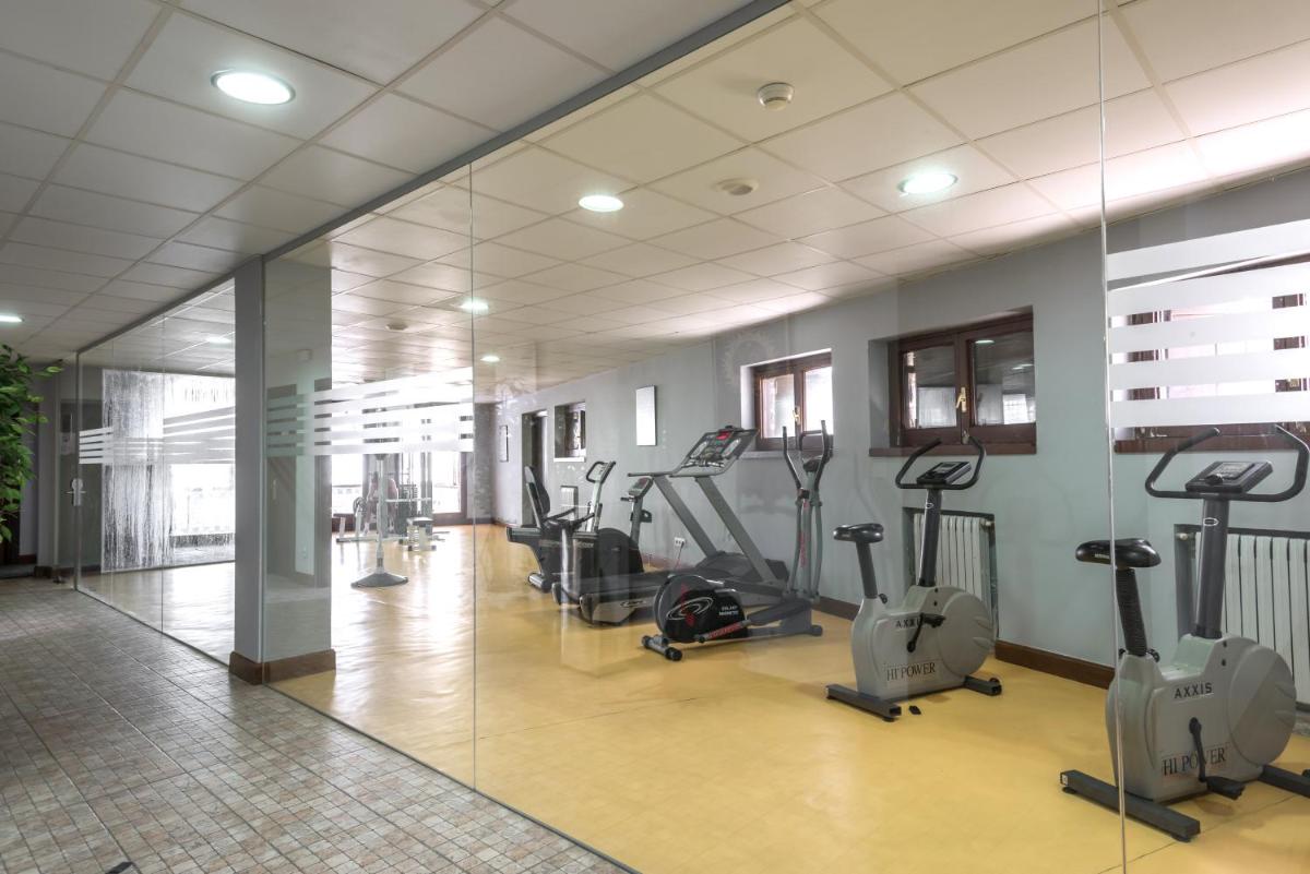 Gimnasio o instalaciones de fitness de Snö Hotel Formigal
