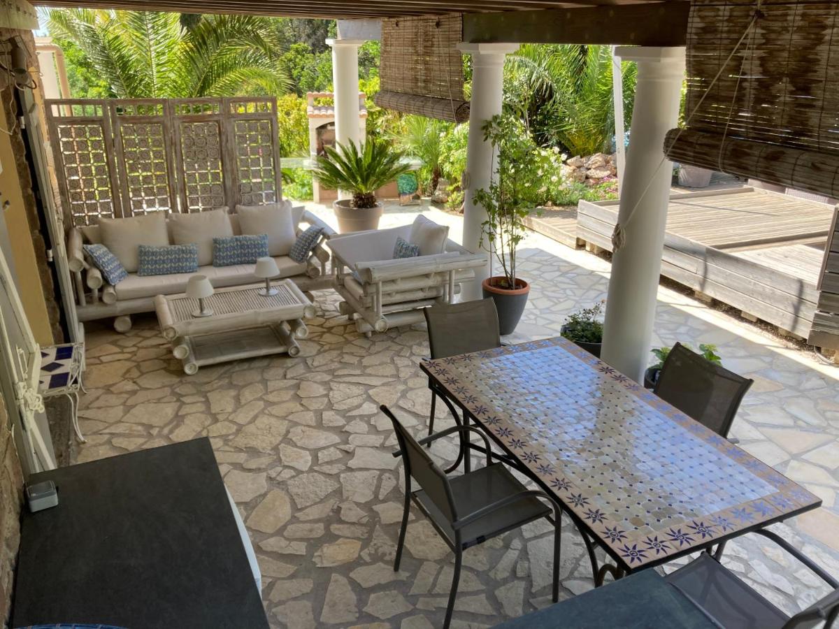 Villa Sanssoucis Les Issambres - Housity