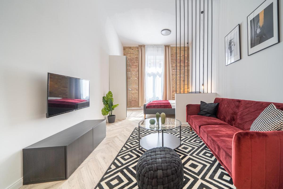 Suitetrails - K33- Boutique Apartments, Best Location, by BQA