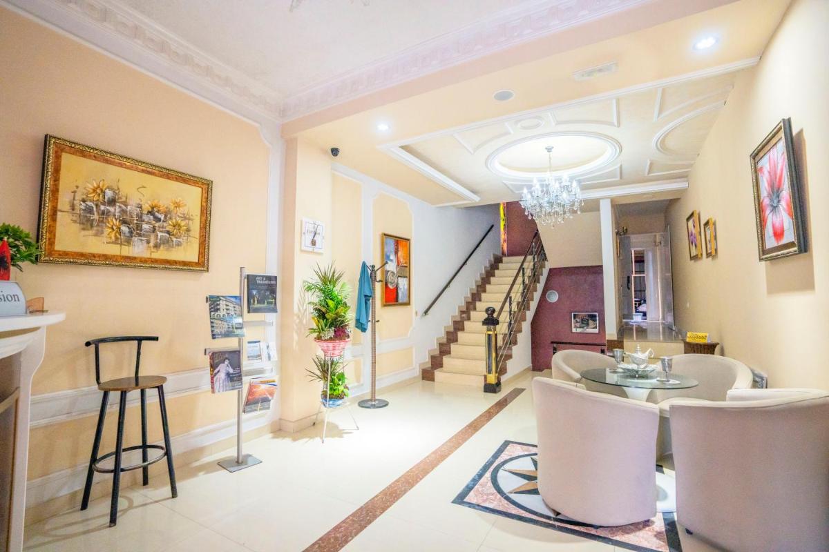 Zobo Hotel - Housity