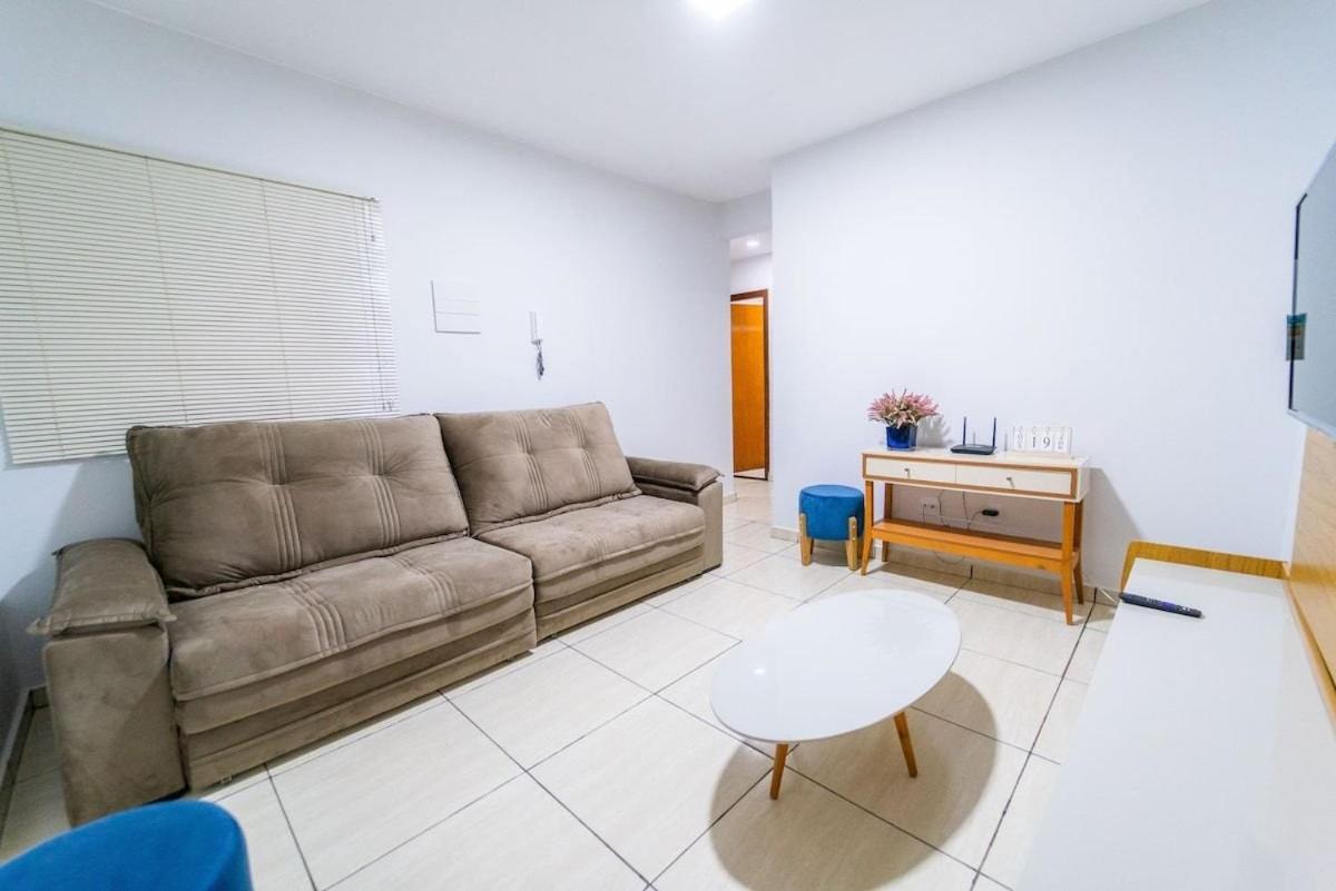 Apartamentos Com Suite ,Wi-Fi 500MB , Estacionamento, Elevador, Cozinha Completa , Jr Catito - Housity