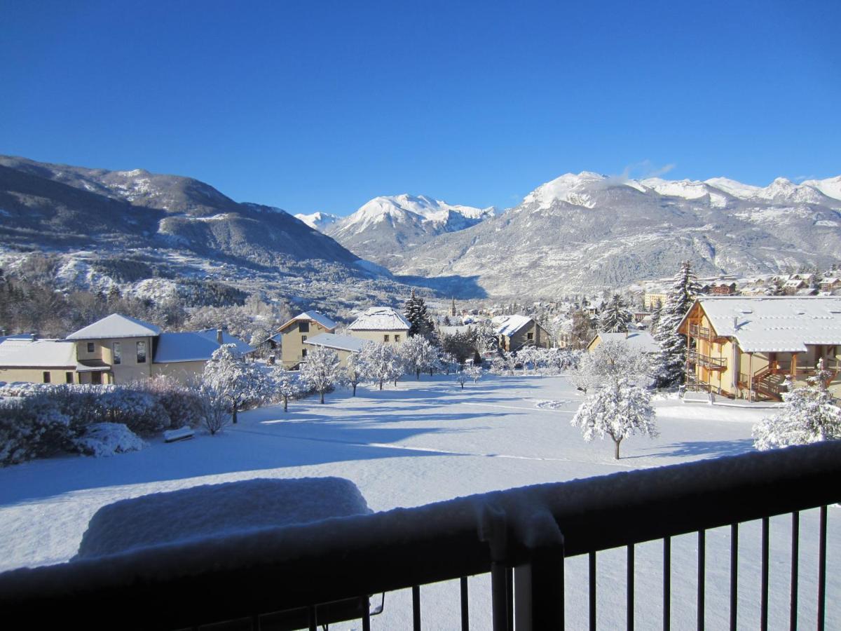 Chez Cat et Christophe , chambre calme et lumineuse chez l'habitant avec vue - Housity