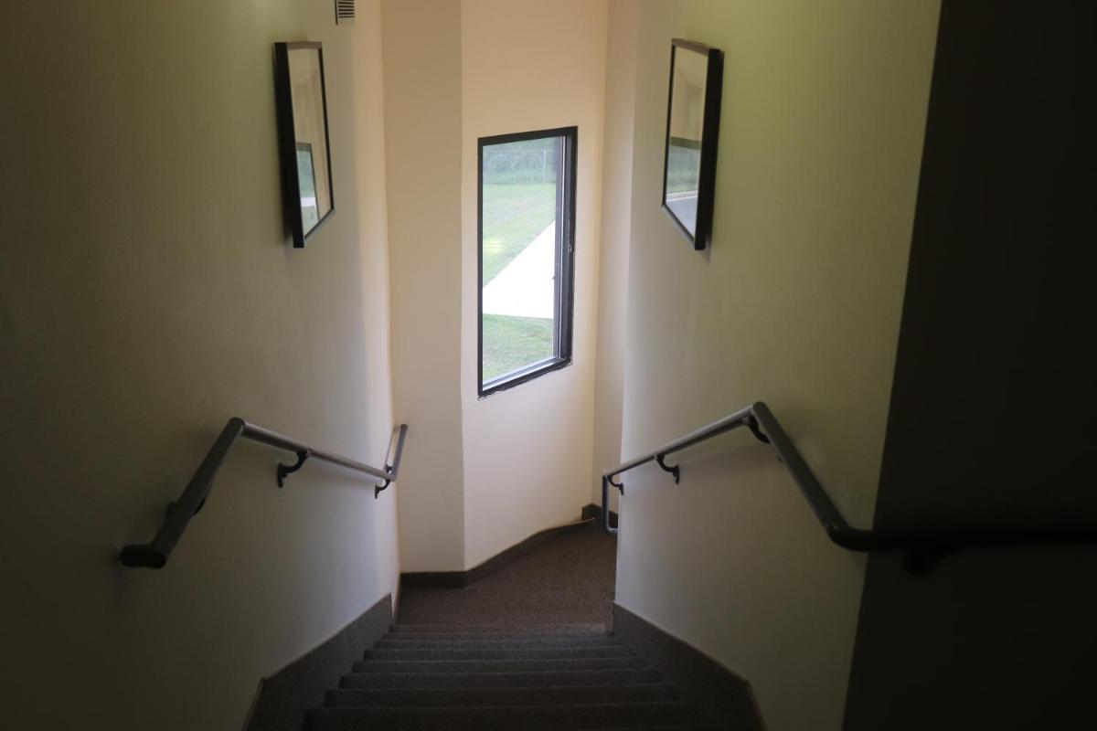 Howard Johnson by Wyndham Tifton GA I-75 - Housity