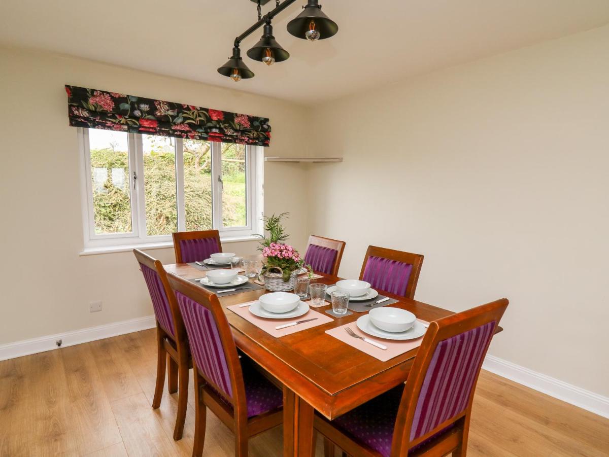 Applecroft - Housity