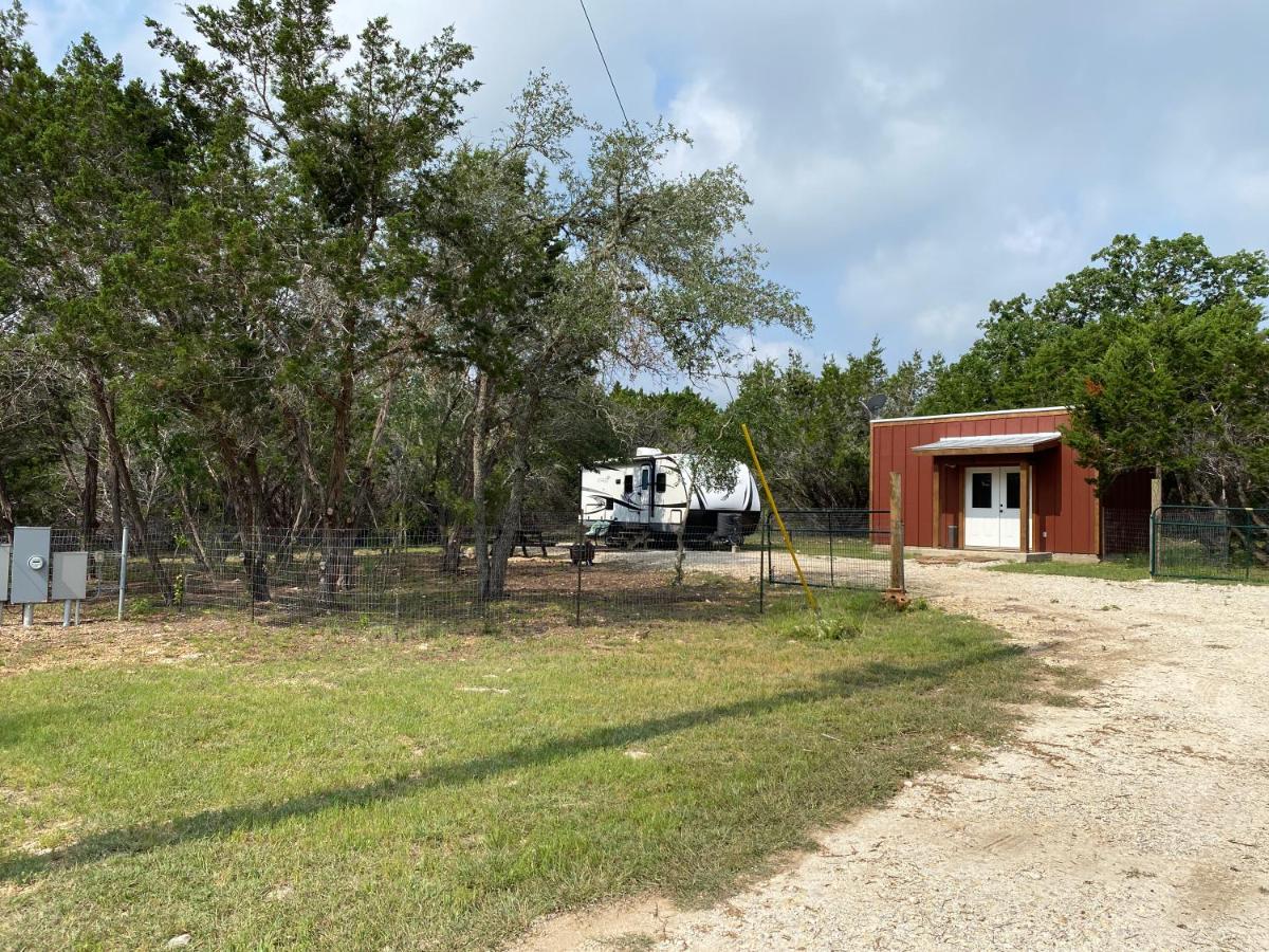 Whispering Oaks II - Housity