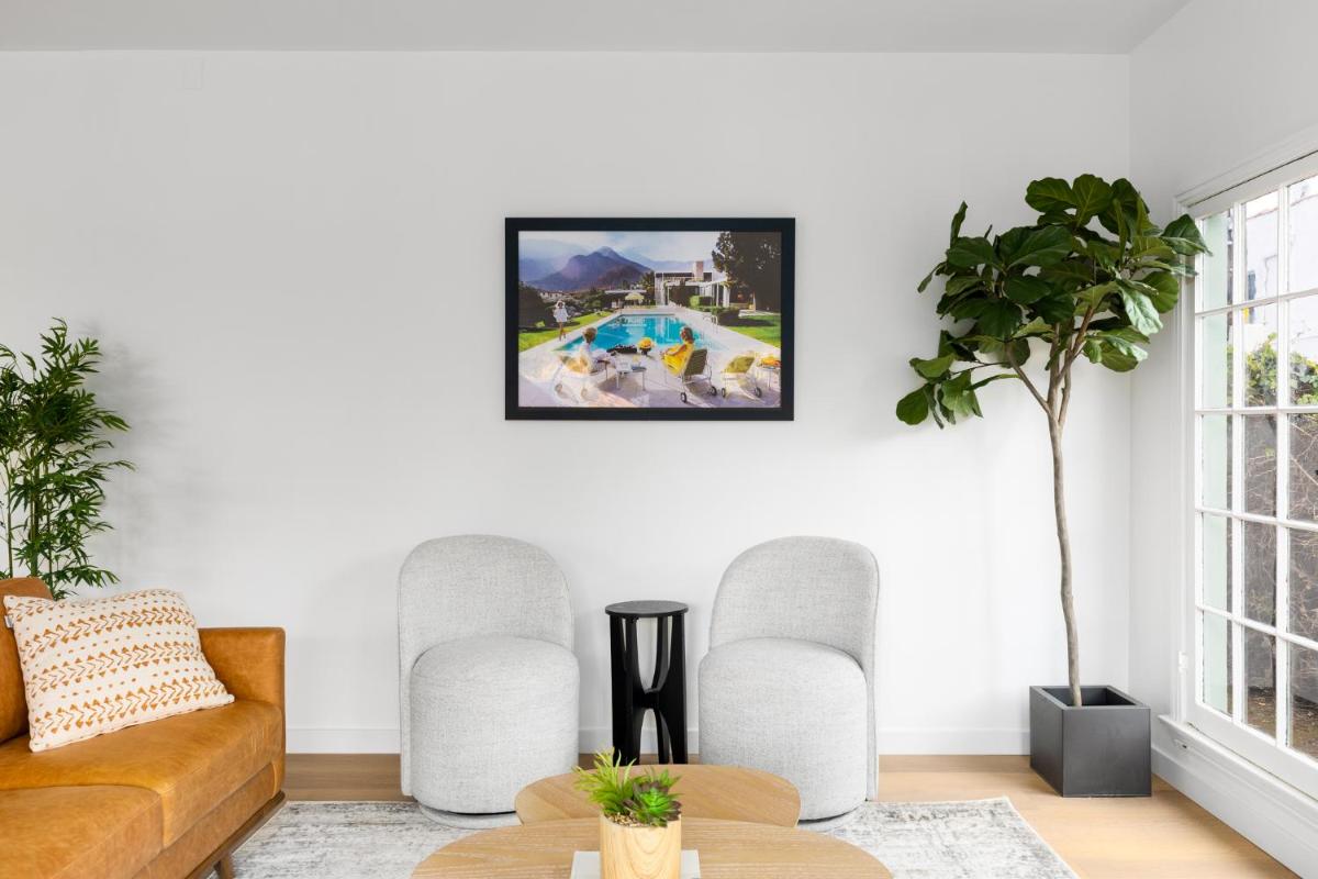 Suitetrails - 2 Bdrm in Santa Monica with Beautiful Front Yard