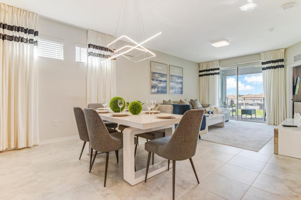 Storey Lake 3111 IHR 1059 - Housity