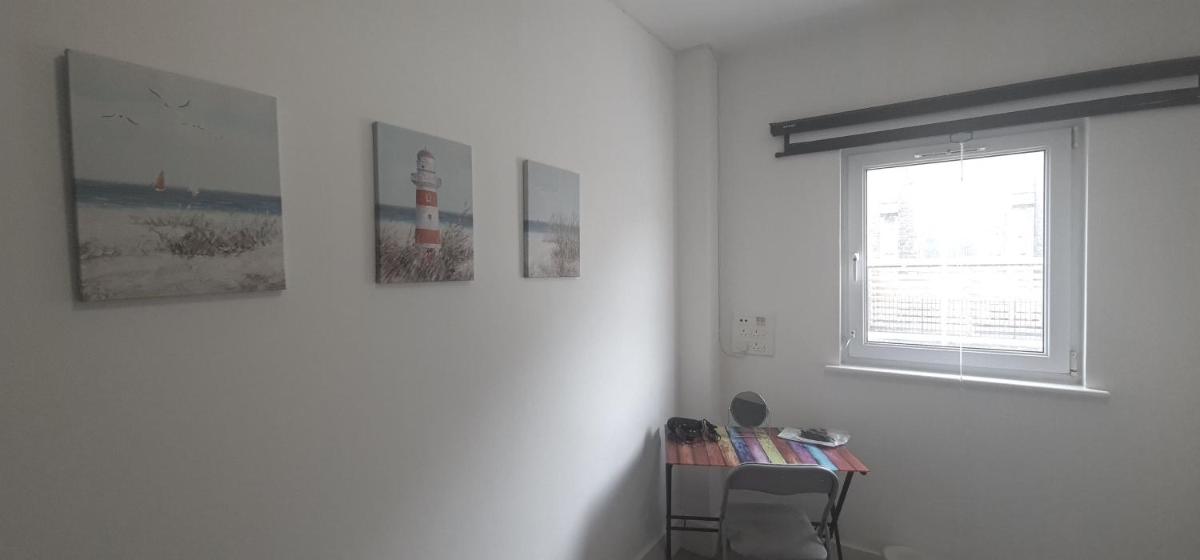 Neon 160 - Housity