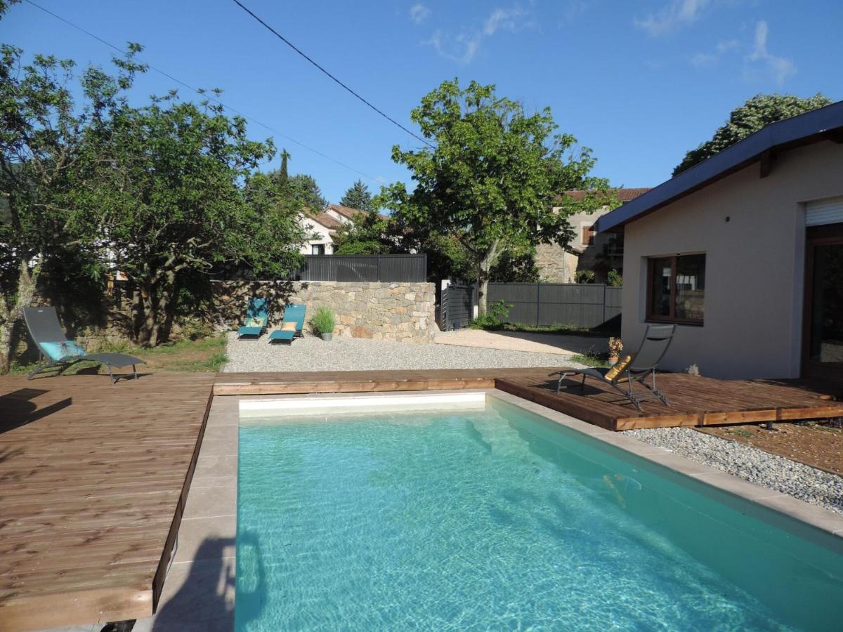 Charming holiday home in the heart of the Ardèche - Housity