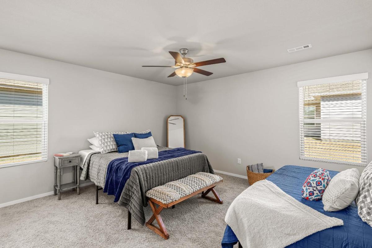 Starling House - Kid-Friendly Home Near Campus - Housity