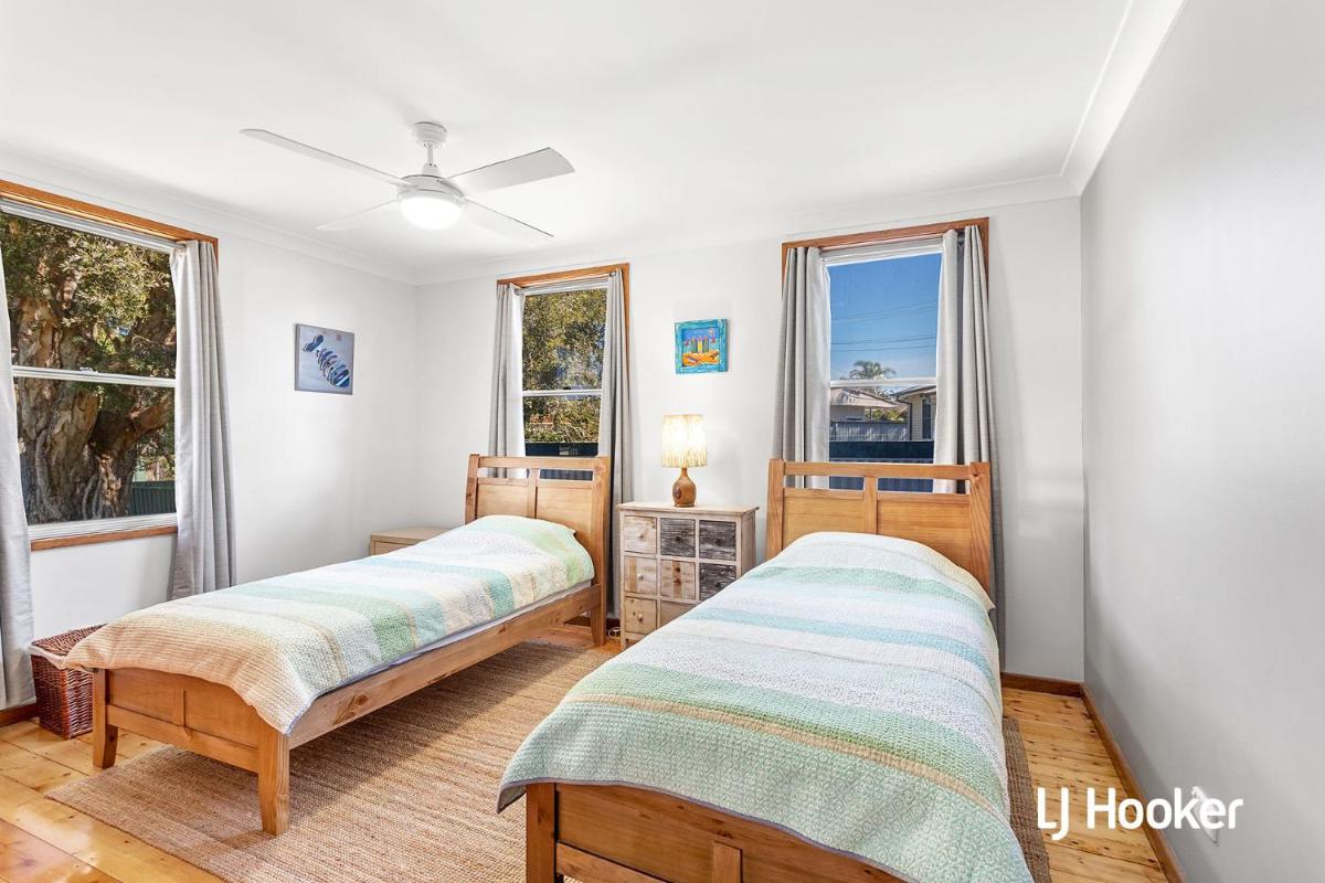 Cromarty Beach Cottage in the Heart of Anna Bay - Housity