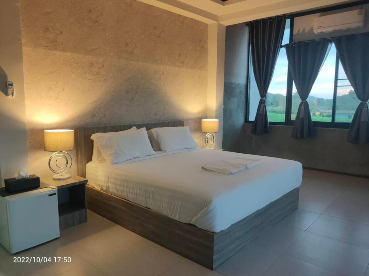 88 ลิฟวิ่ง โฮเทล ปากช่อง - Housity
