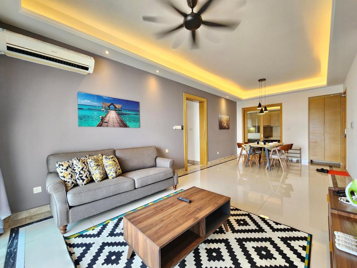 R&F Princess Cove CIQ Premium Sea View Suites by NEO - Housity