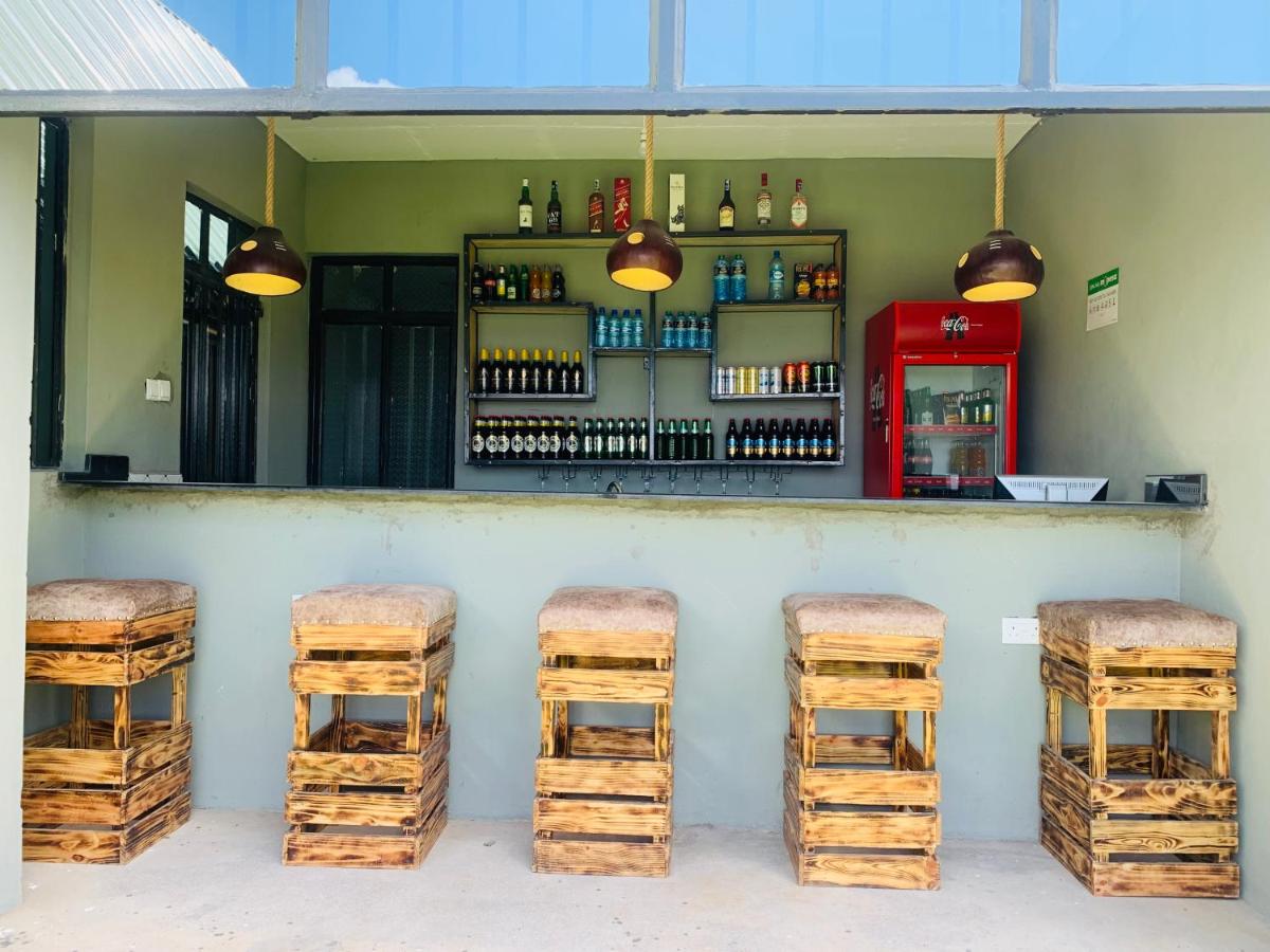 Outback Kenya Lodge - Hizvo
