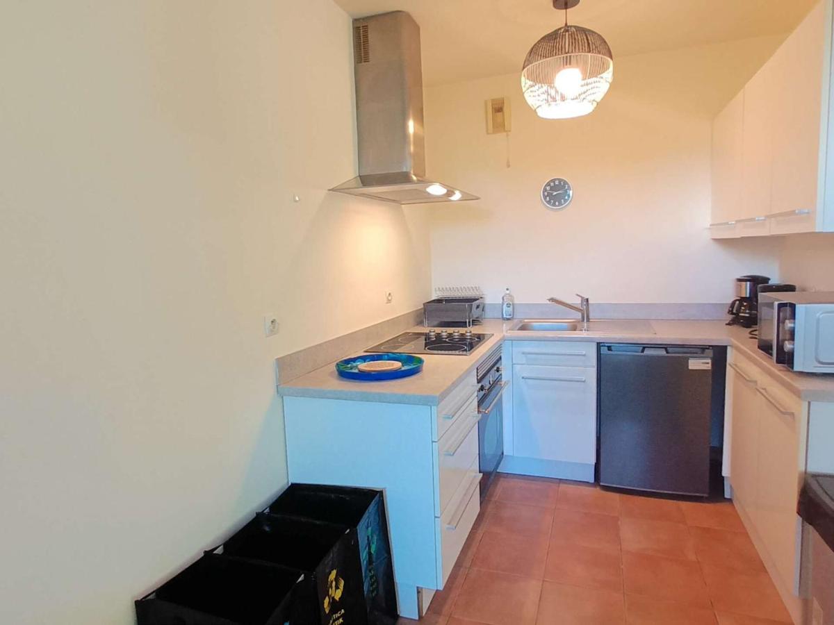 Bel appartement avec terrasse, garage, proche centre-ville, à La Croix Valmer - FR-1-226B-117 - Housity