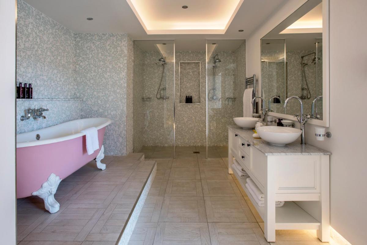 The Swan Hotel and Spa - Housity