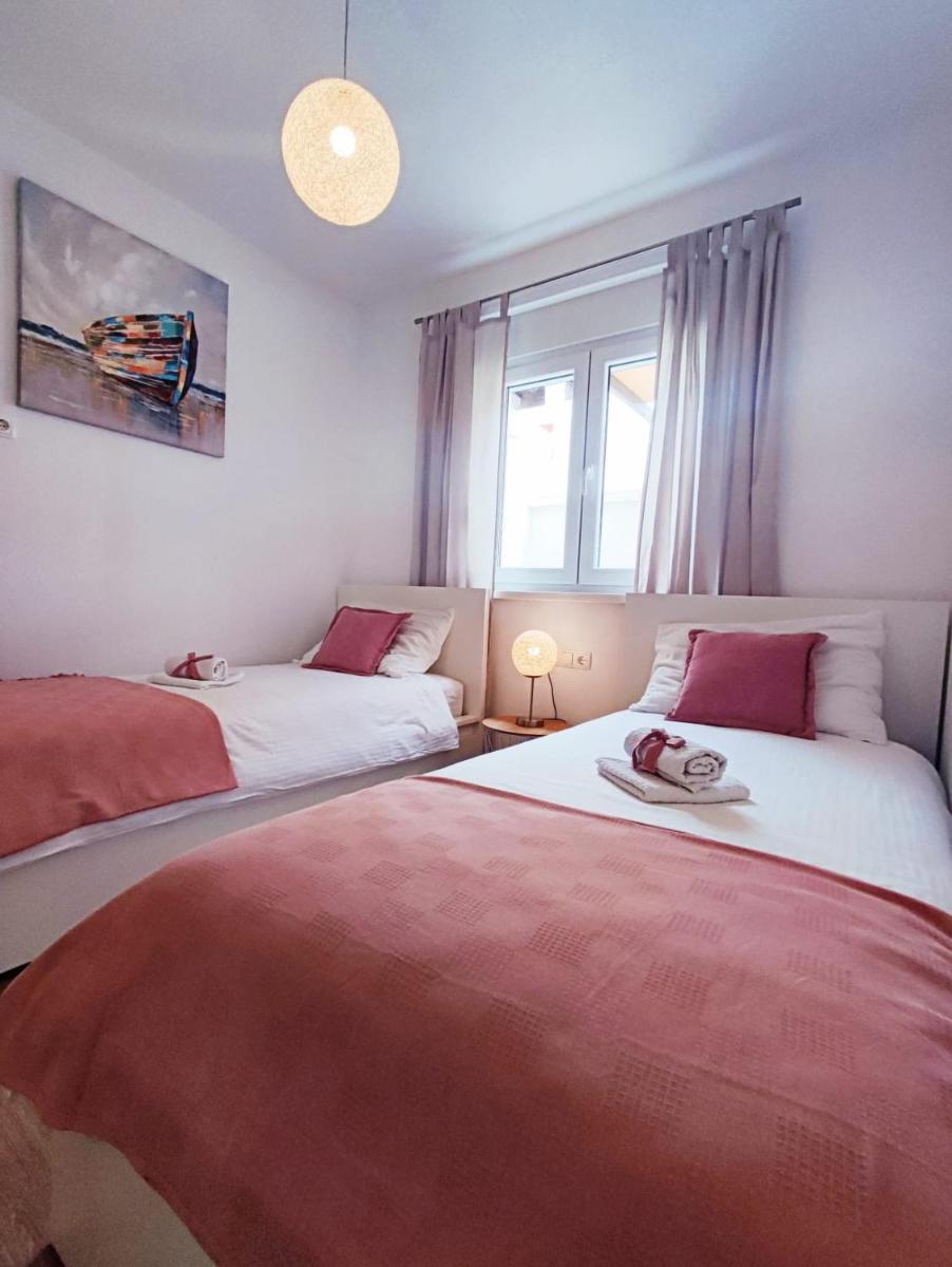 Apartment Adria Relax with private heated pool - Hizvo