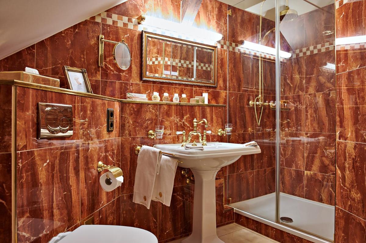 Ein Badezimmer in der Unterkunft Bernsteinschloss