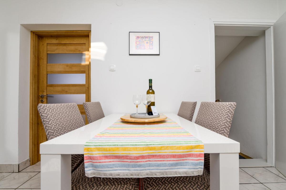 House Rosa - Housity
