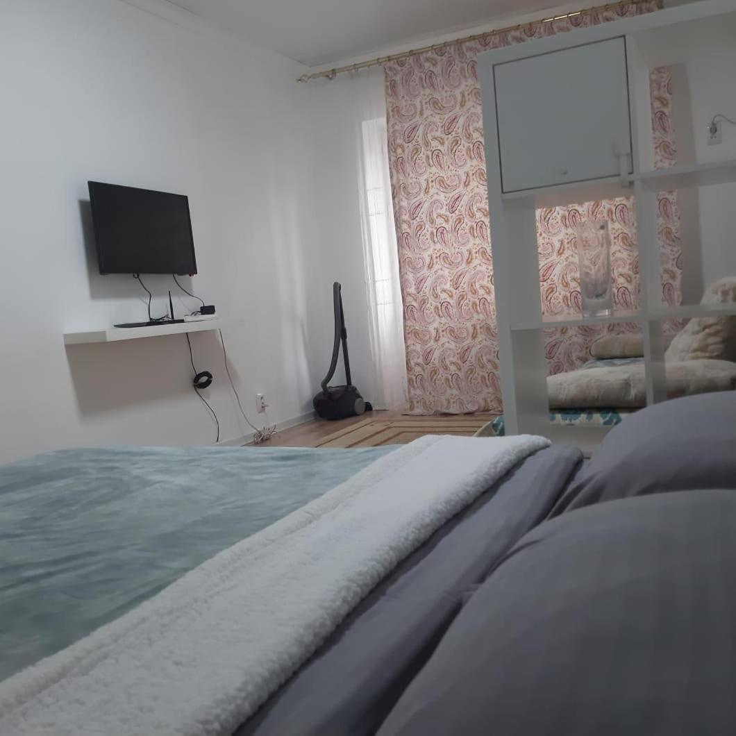 AURA on Manas avenue, 7 - Housity