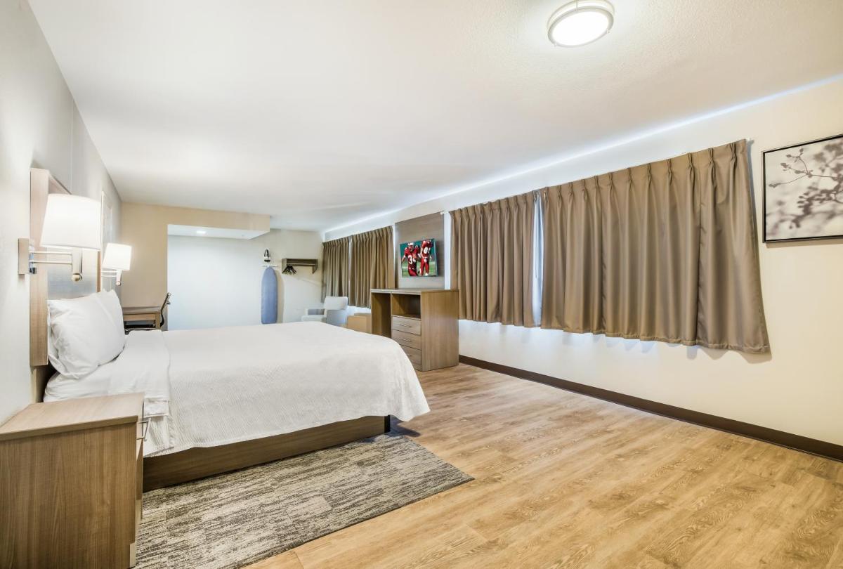 Days Inn by Wyndham Chula Vista-San Diego - Housity