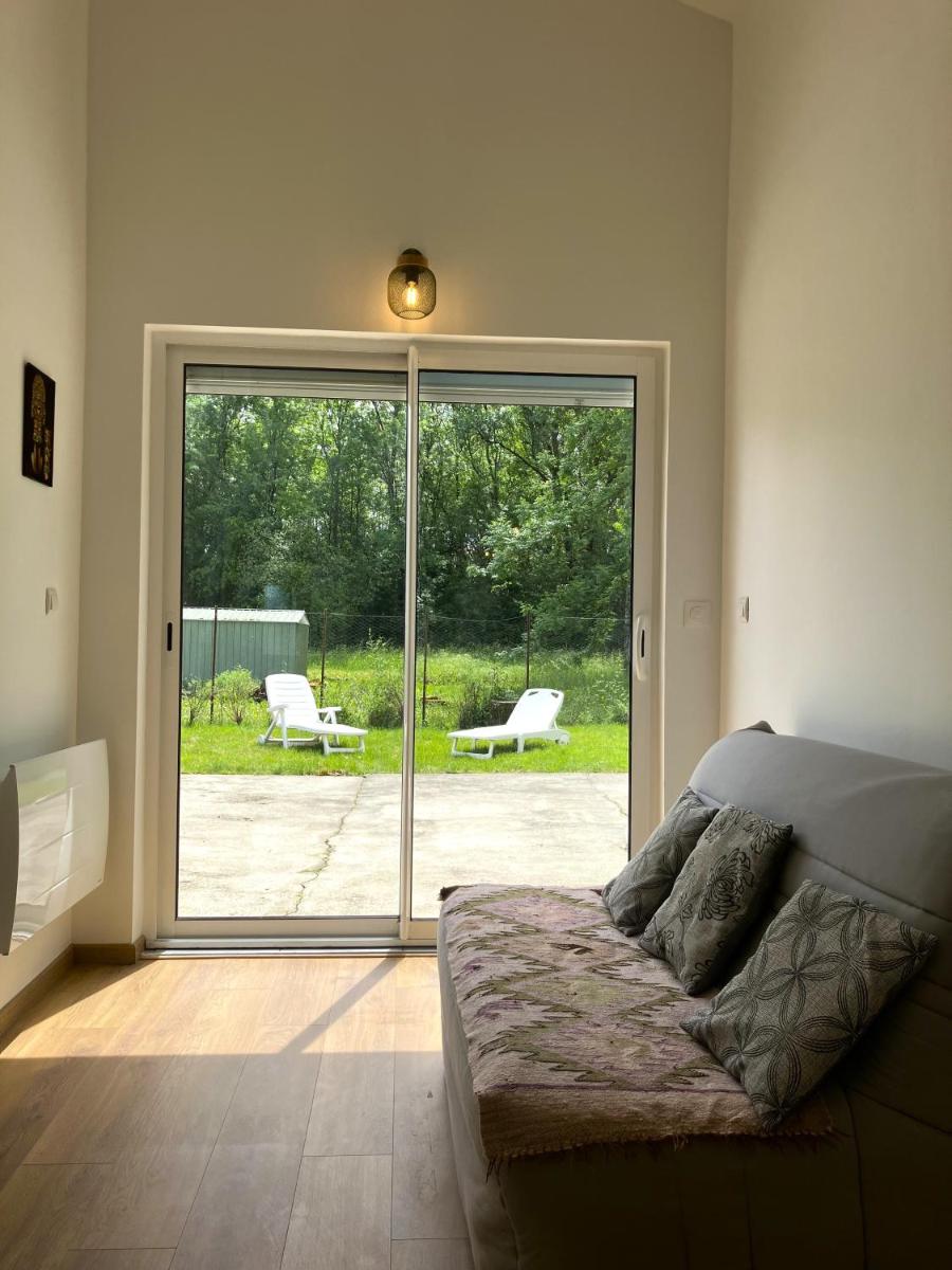 Makivka - A 5 min de Cognac - Maison entière avec 2 chambres - Housity