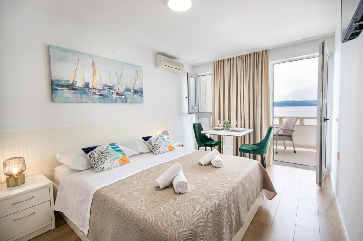 Apartments Klement Brela - Housity