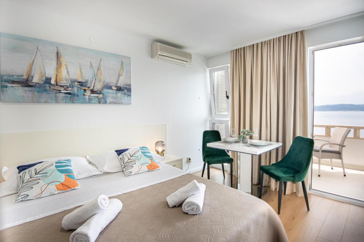 Apartments Klement Brela - Housity