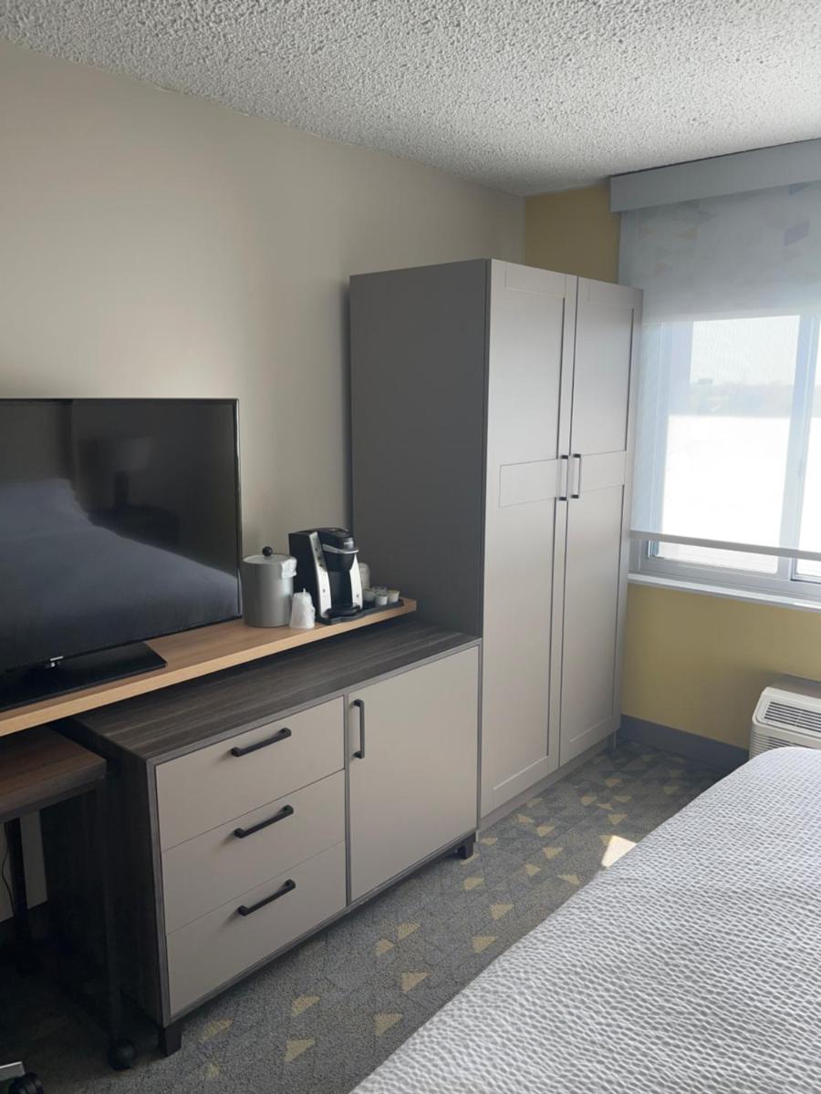 Holiday Inn Chicago Midway Airport S by IHG - Housity