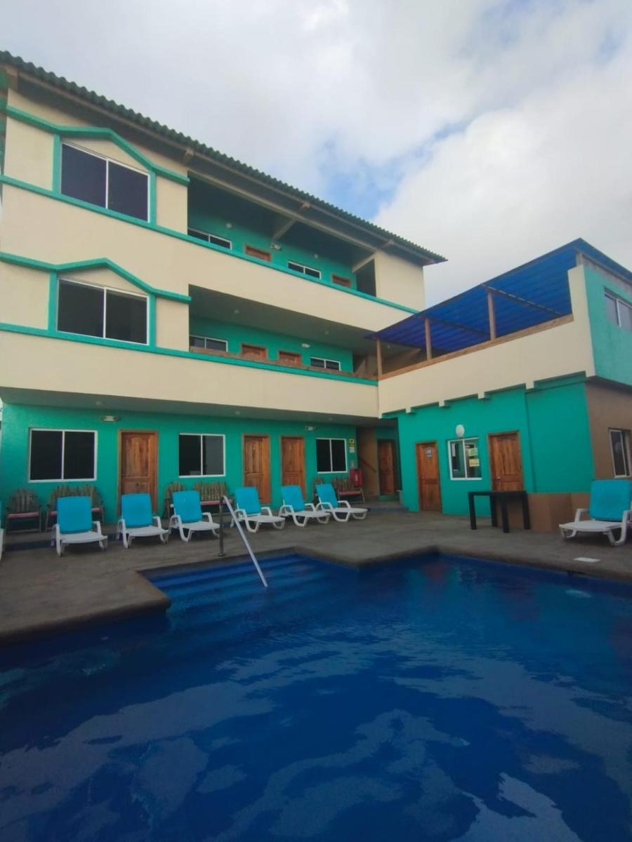 The Lookout Beach Hotel - Housity