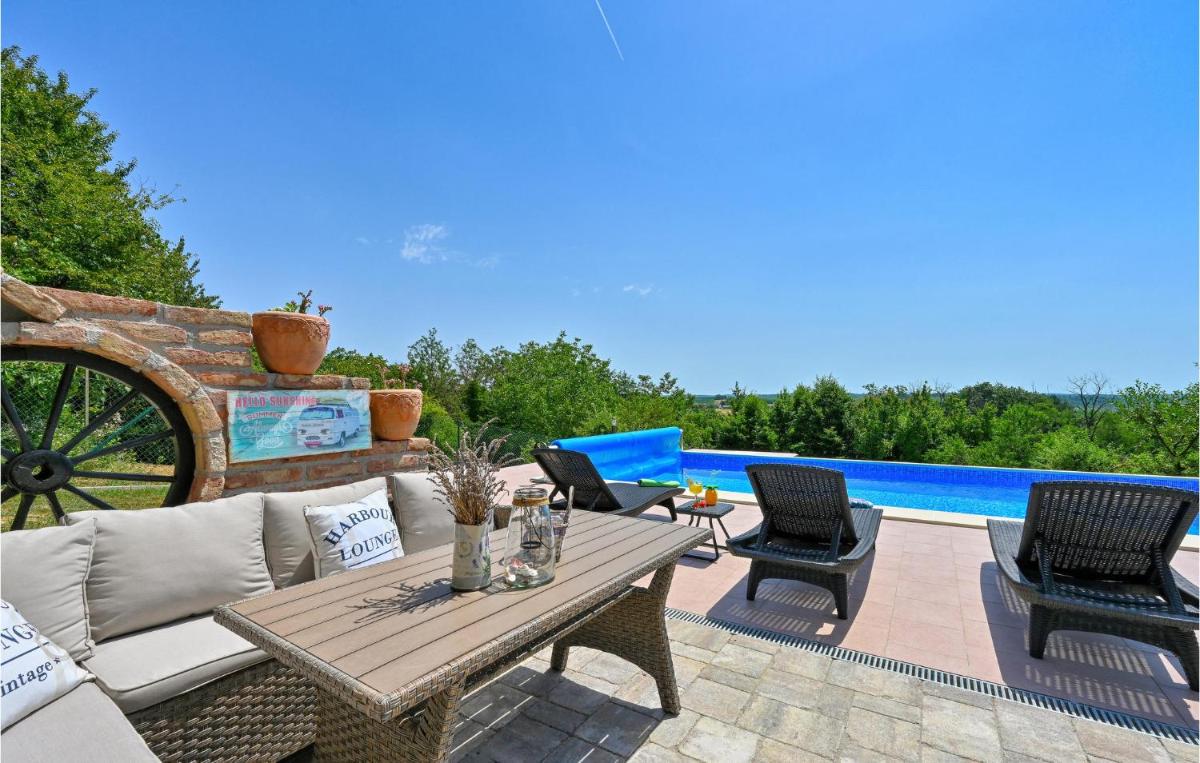 Lovely Home In Kapela - Housity