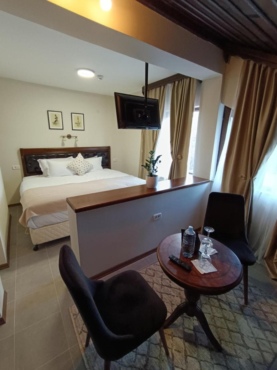 Loven dom Berovo - Housity