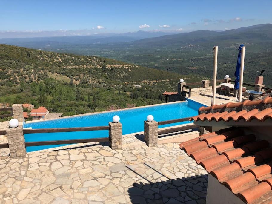 ZenTerra Country house with prive swimming pool and view - Housity