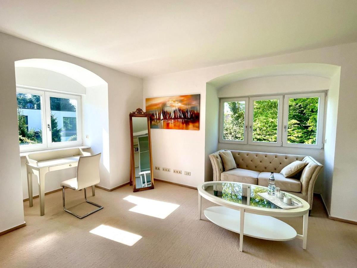 Villa Julian Doppelzimmer - Housity