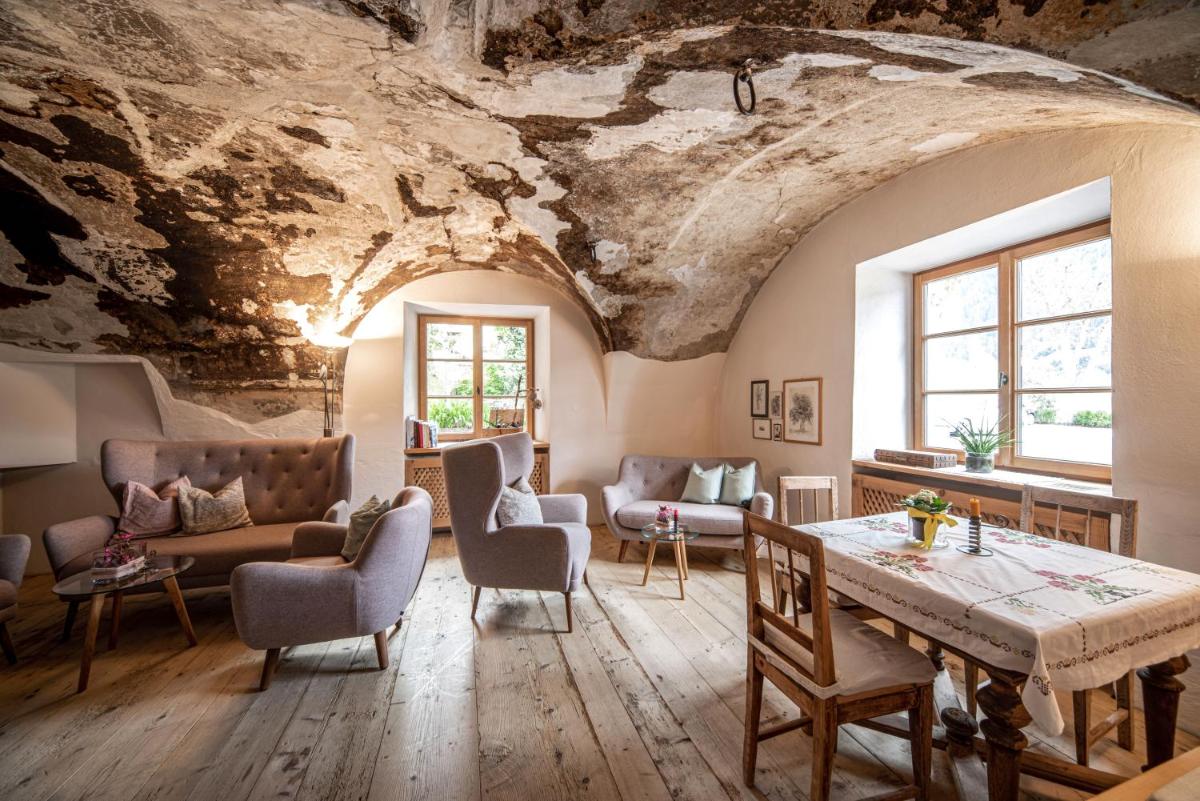 Landhotel Gasthof Zum Löwen - Housity