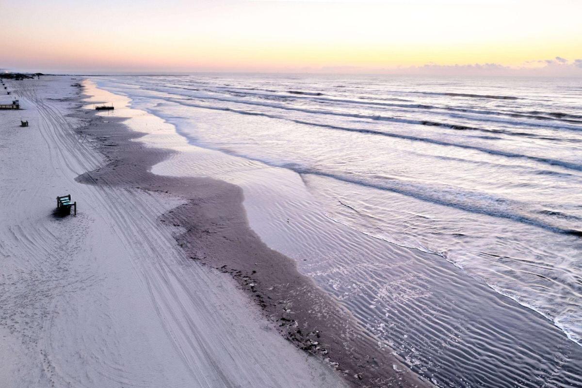 Wyndham Corpus Christi Resort North Padre Island - Housity