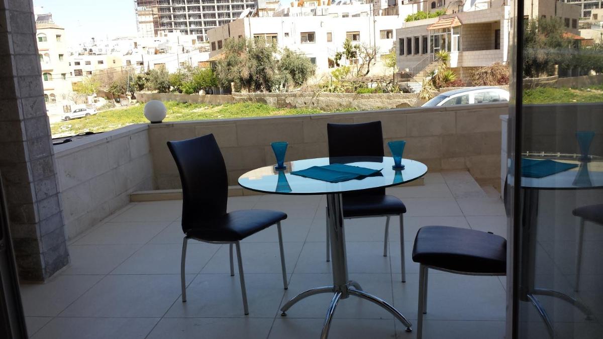The Place Apartments - Housity