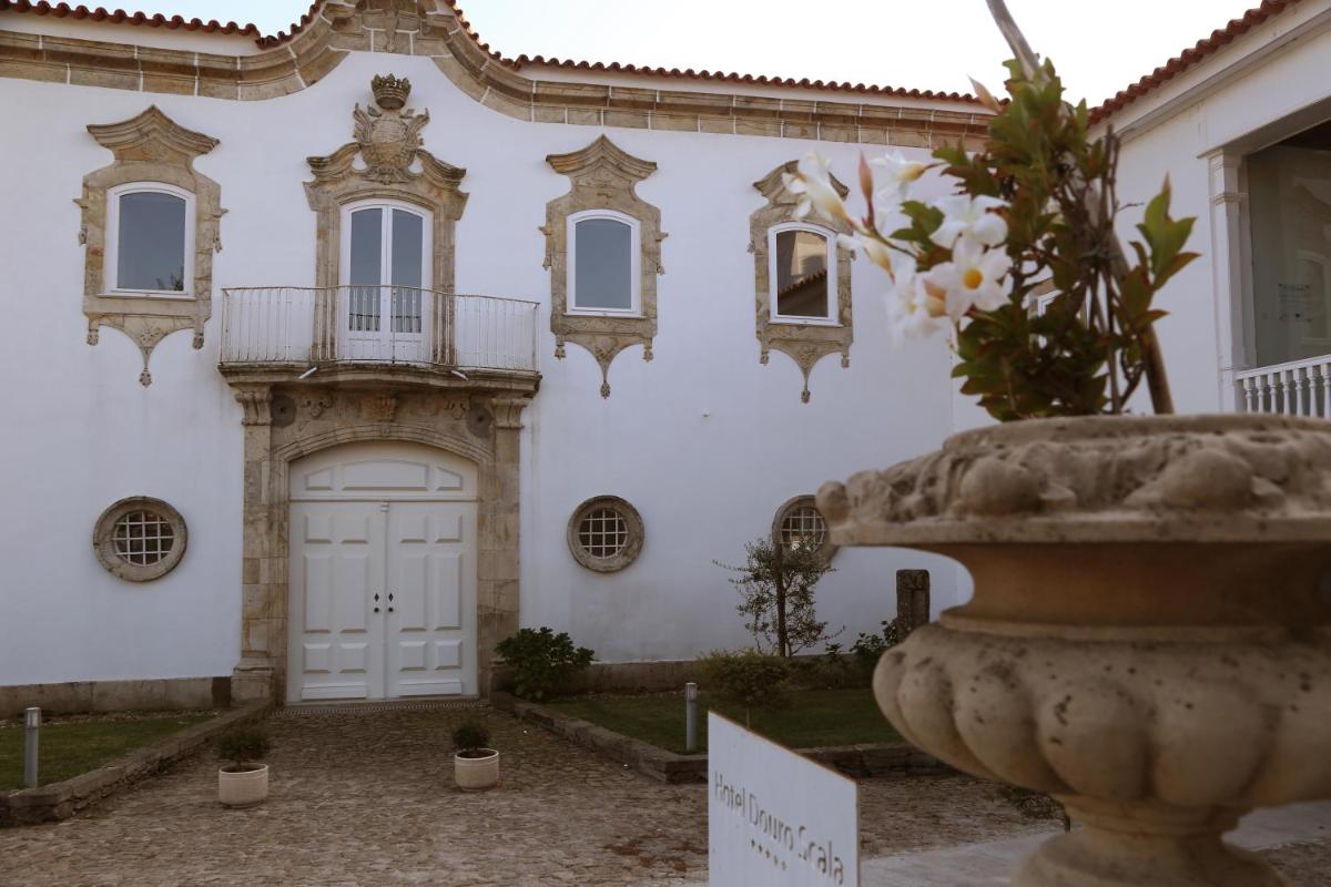 O edifício onde o hotel está situado