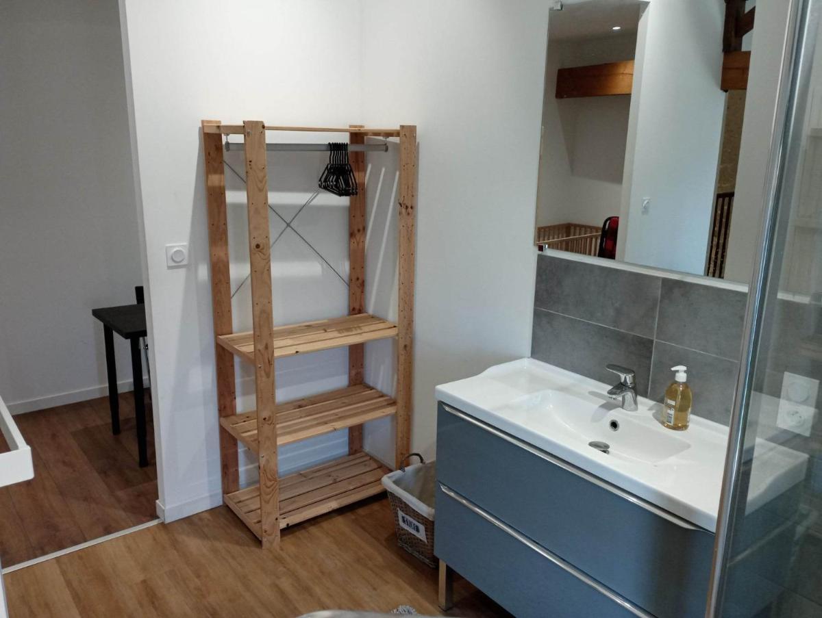 Chambre d'hôtes dans maison charentaise - Housity