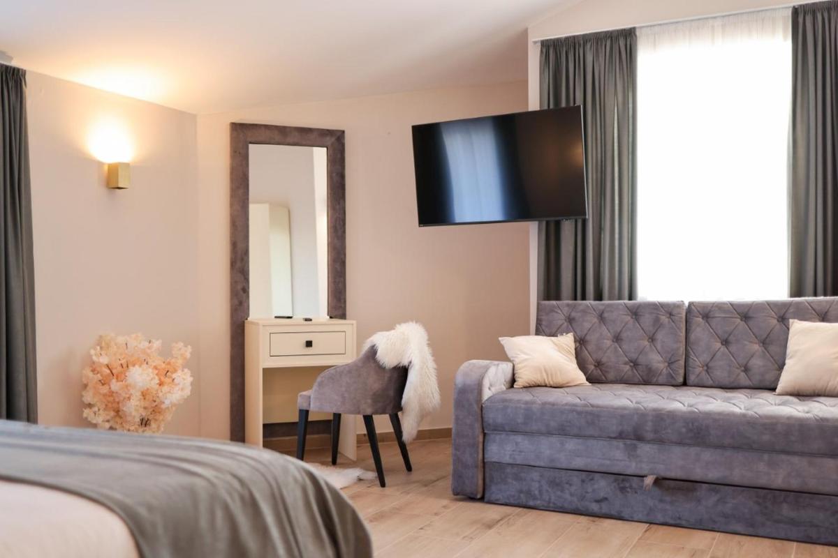 Castello Exclusive rooms with breakfast - by TA Leut Agency - Housity
