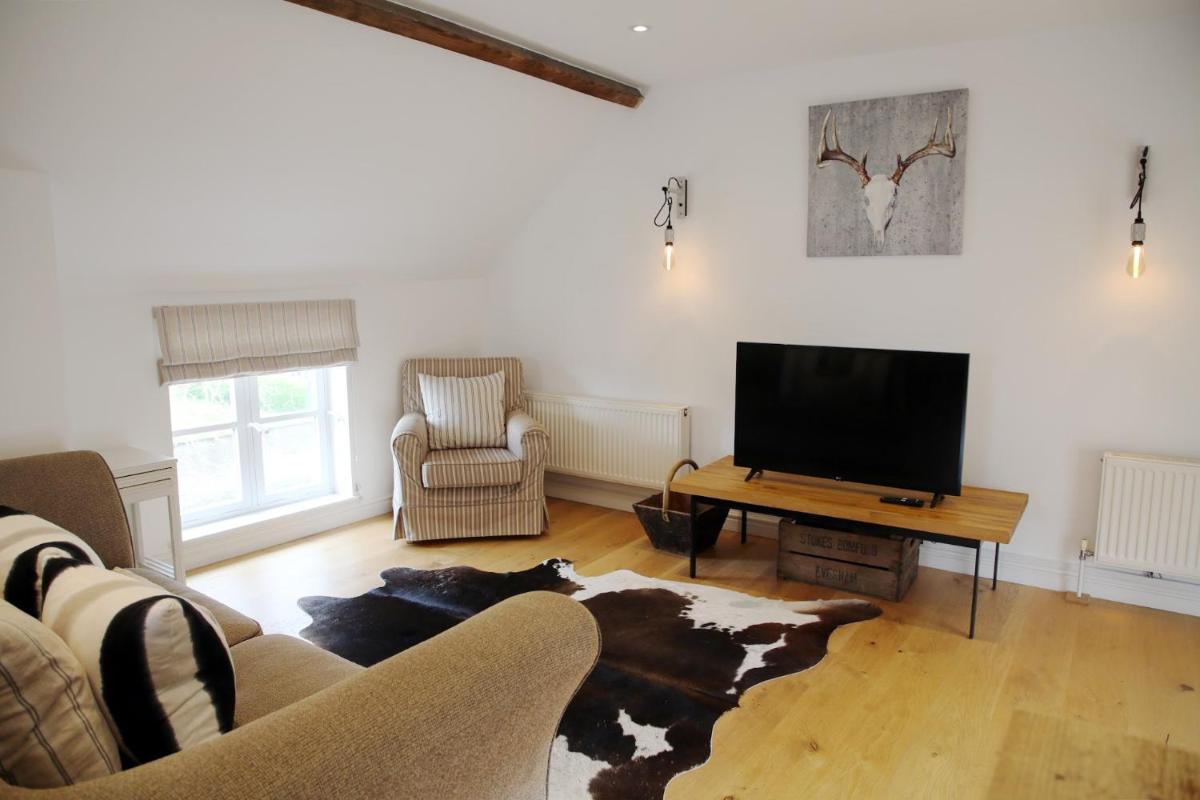 The Barn @Bourne Eau House - Housity