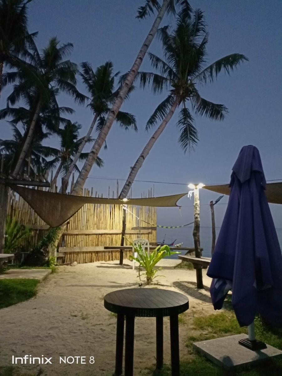 Suitetrails - Eddie`s Beach Resort Siargao