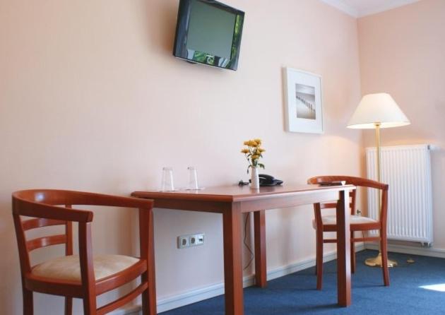 Hotel Pension Bellevue - Housity