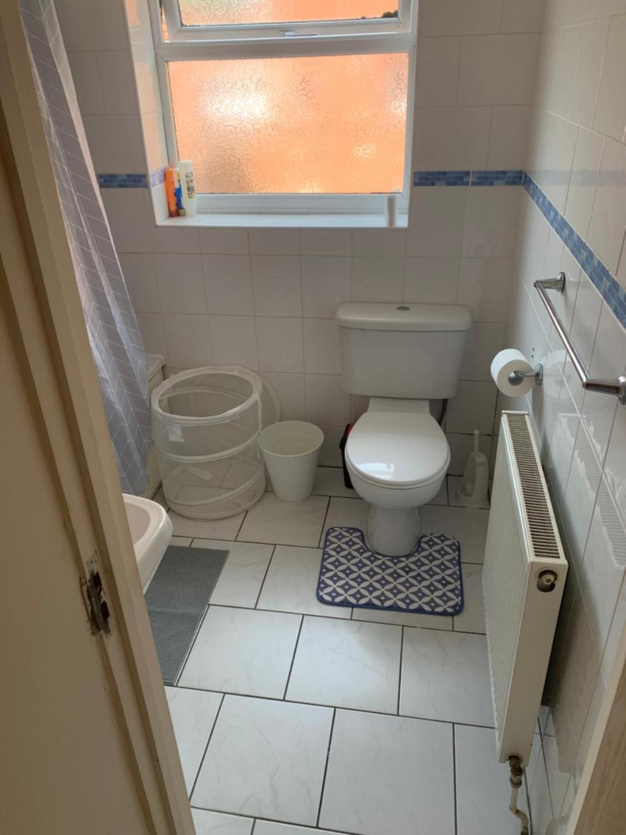 6 double bedrooms house for a big group of people - Housity