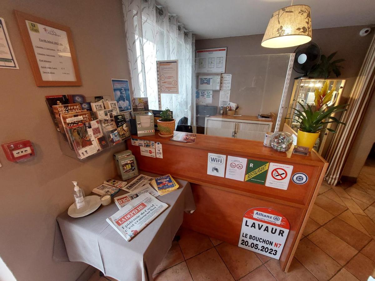 Logis Hôtel - Les Pasteliers - Housity