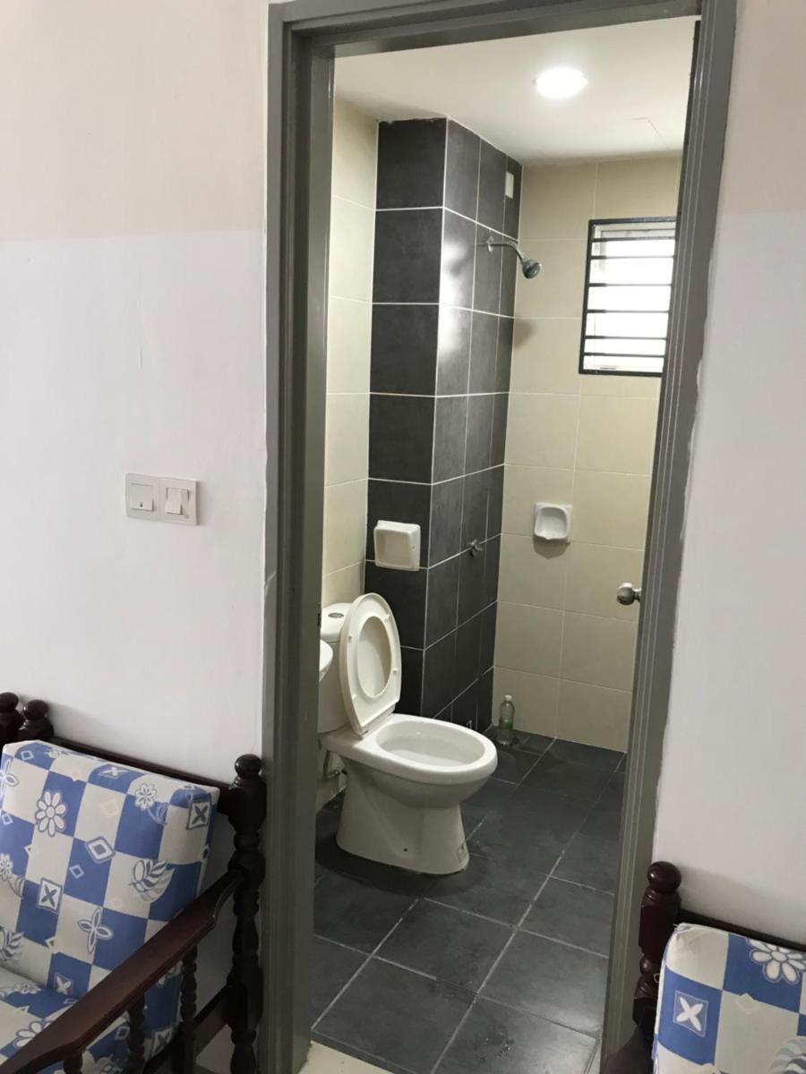 A2Z Simfoni Homestay Bandar Puncak Alam - Housity