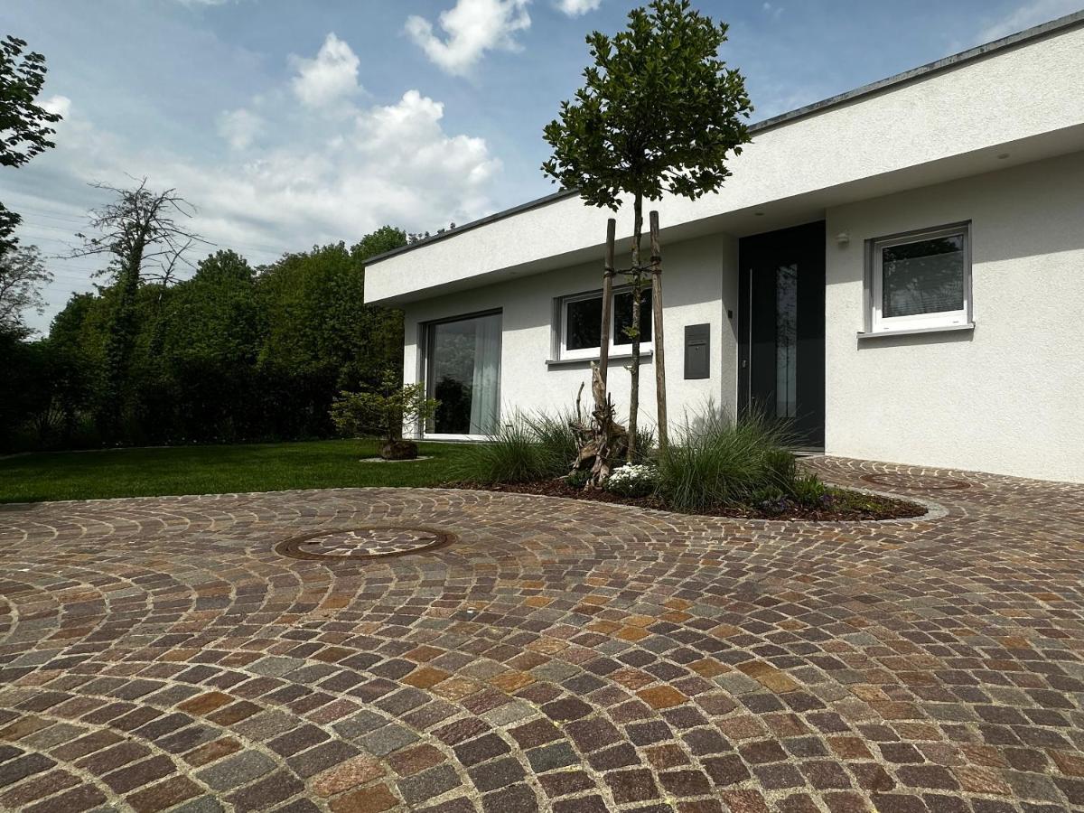 Moderne Ferienwohnung Rhenum mit Wallbox - Housity