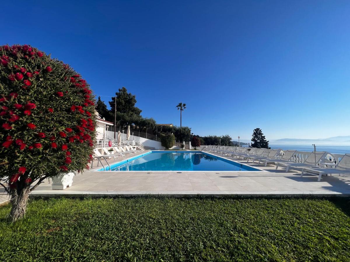 Brentanos Apartments - A - View of Paradise - Housity