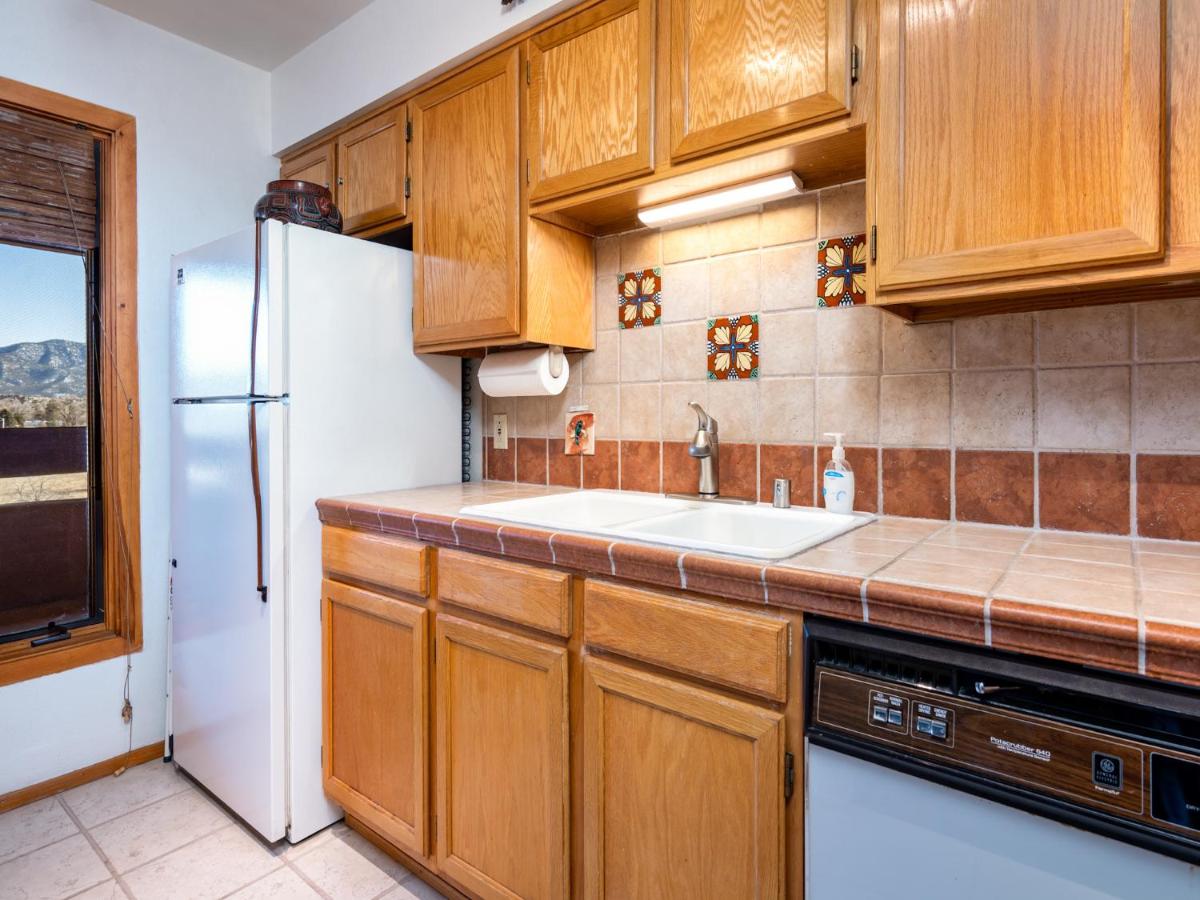 Cielo Grande 305, 2 Bedrooms, HDTV, Pet Friendly, Sleeps 6 - Housity